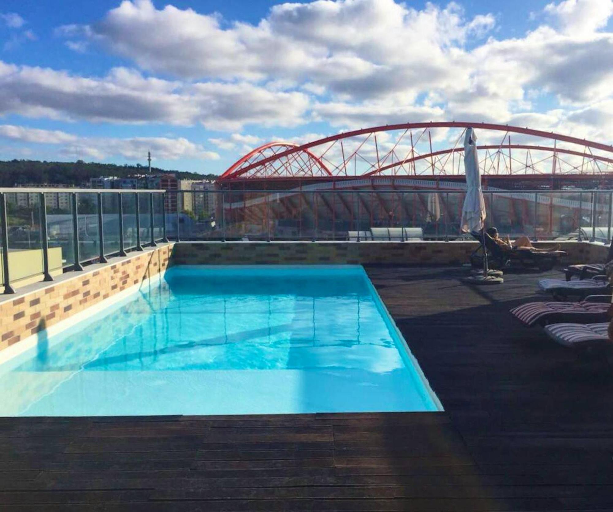 2 Bedrooms With Shared Pool And Wifi At Apartment Lisbon